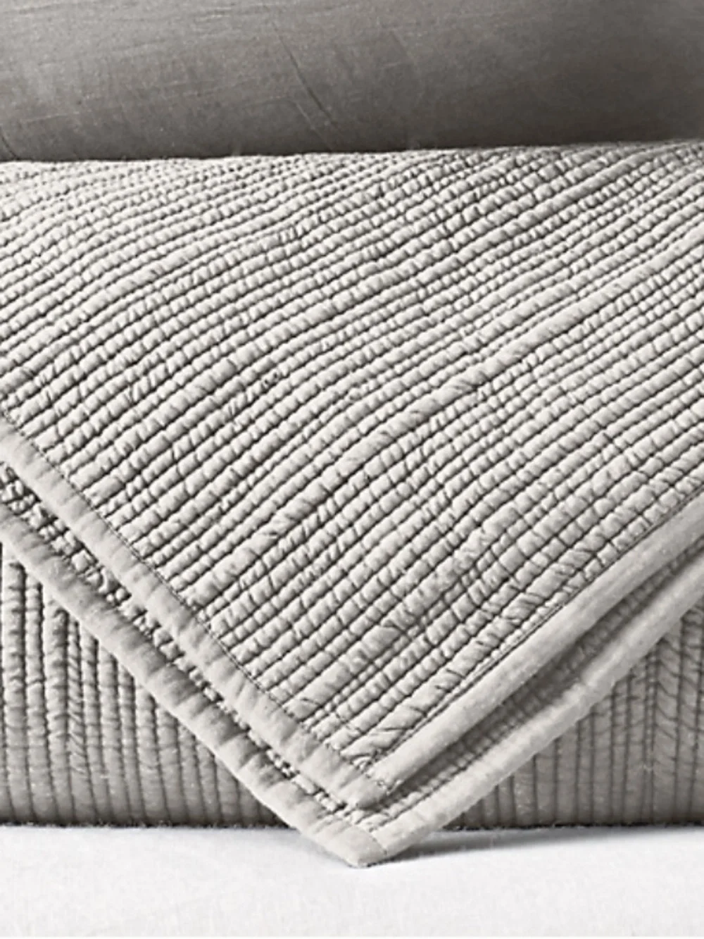 RH CHANNEL STITCH COTTON VOILE COVERLET Full/Quenn